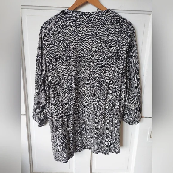 Patterned Cover Up - Picture 3 of 3